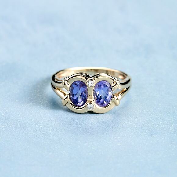 Estate Jewelry - 14kt Tanzanite and Diamond Gold Ring